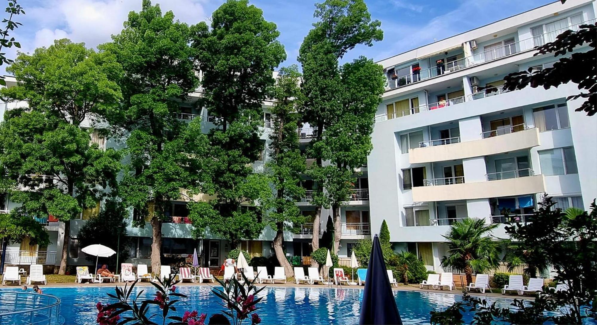Niko Apartments Pantai Sunny Luaran gambar