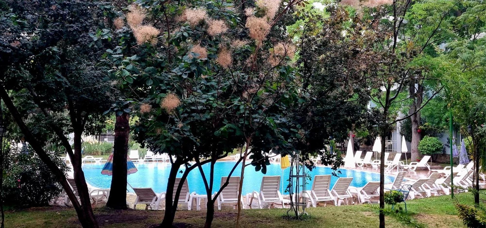 Niko Apartments Pantai Sunny Luaran gambar